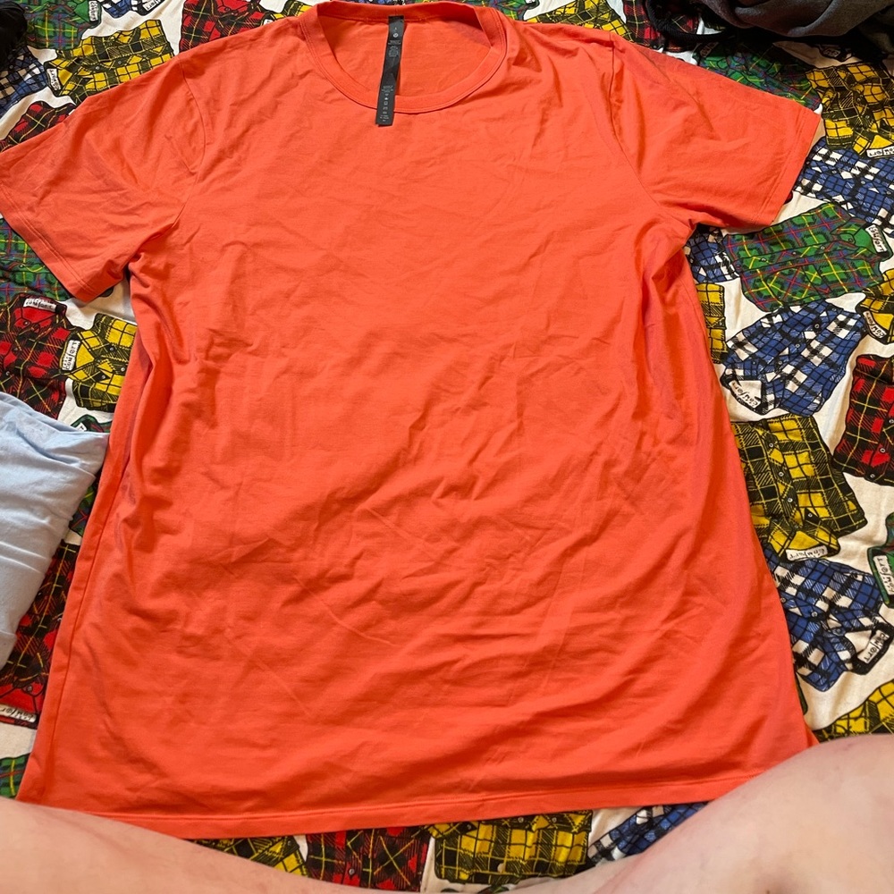 🍊Lulu lemon workout shirt 🍊